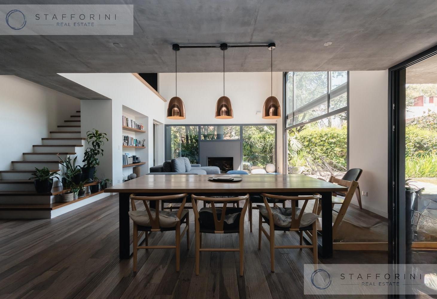 Foto de Espectacular casa moderna con increible jardin- cercana a varios accesos, imagen 4