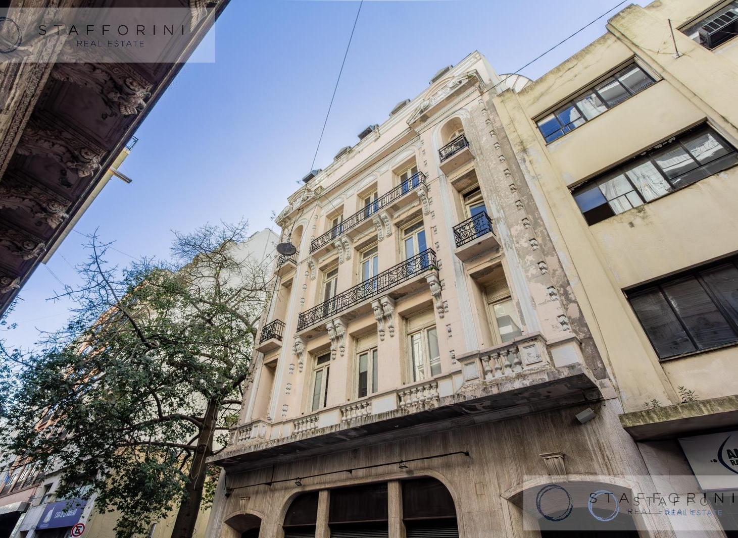 Foto de EDIFICIO EN BLOCK EN MICROCENTRO, imagen 2