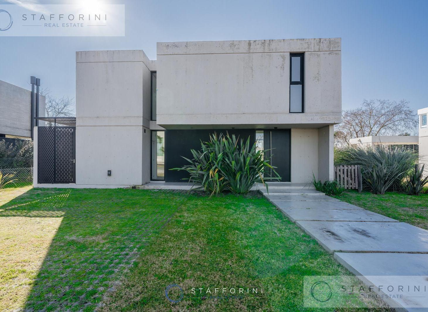 Foto de Espectacular Casa de Diseño en Venta y Alquiler - Greenville Polo, imagen 1
