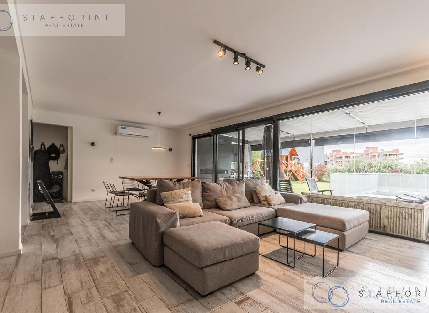 Foto de CASA DE 4 DORMITORIOS EN LAGOON PILAR, imagen 2