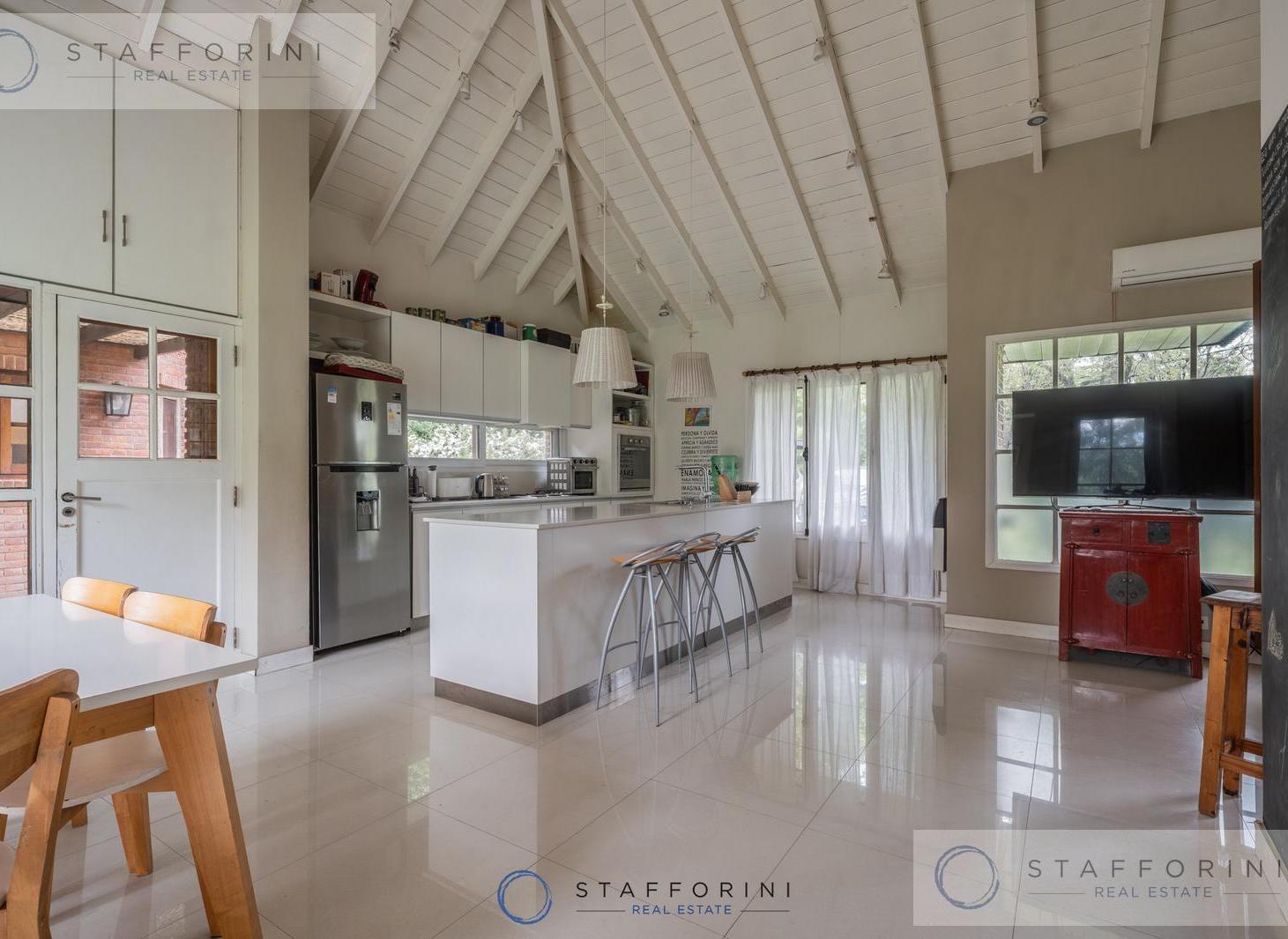 Foto de Venta Casa de 5 ambientes en Terreno de 3000 m2, imagen 4