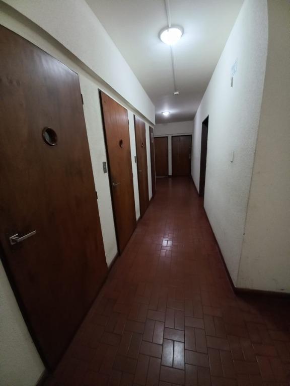 Venta Departamento de 3 Ambientes - Calle Cerrito y Solís 4