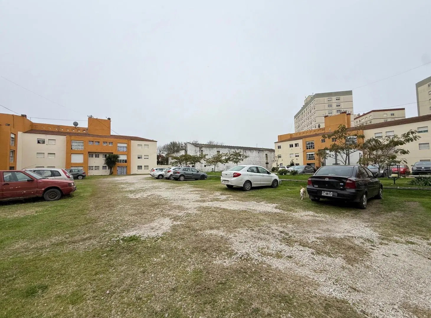 Departamento de 3 ambientes con espacio de vehículo 2