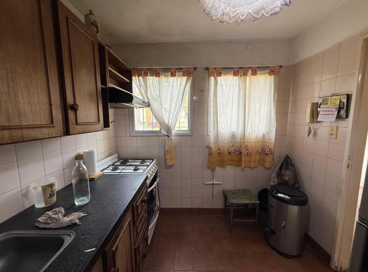 Departamento de 3 ambientes con espacio de vehículo 5