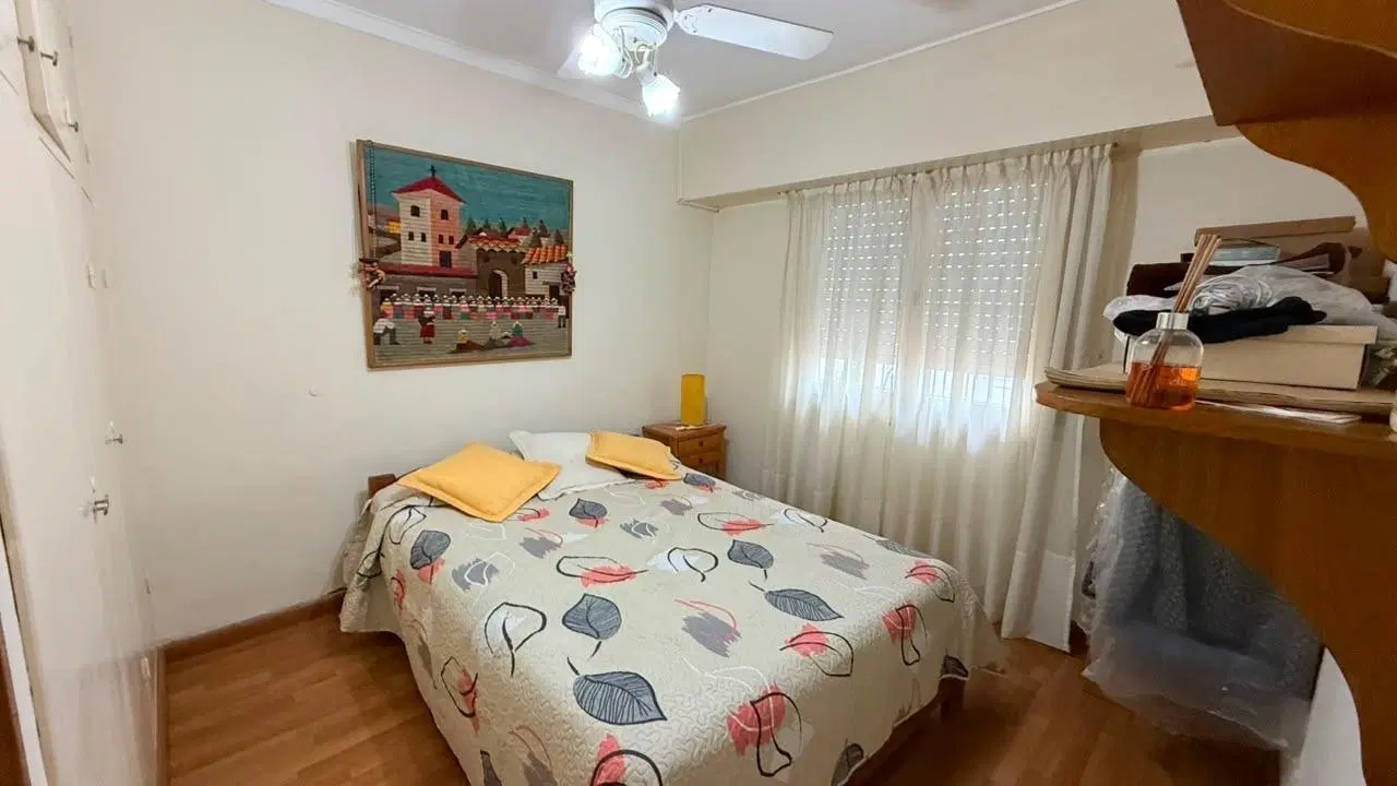 Propiedad en block – Casa de 3 ambientes + 2 locales comerciales 4