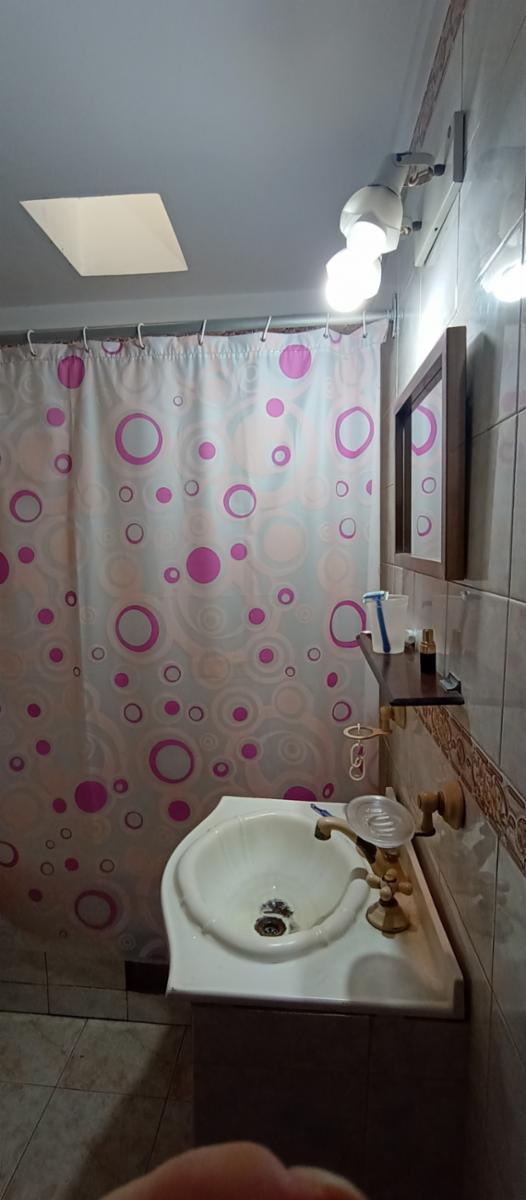 Departamento en 1er Piso Al Fte de 3amb, 2 Baños, Patio, Tza y Lav. 4