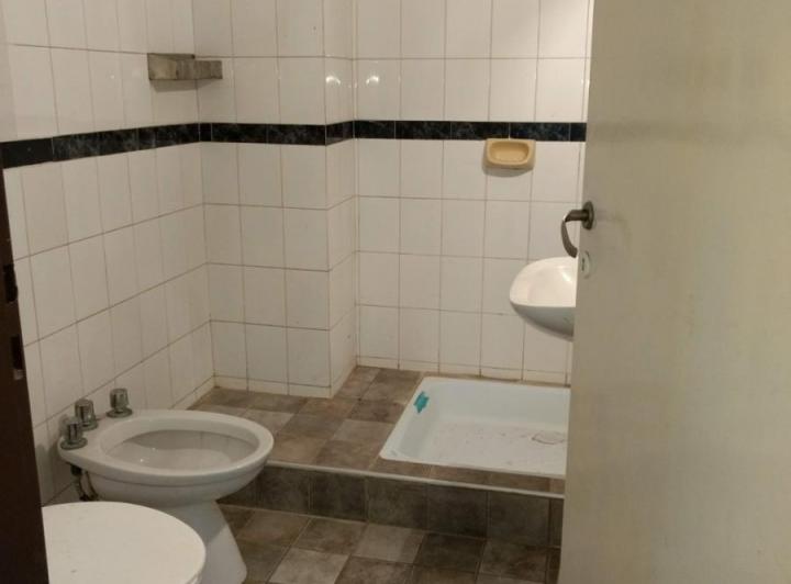 DEPARTAMENTO EN PLANTA ALTA DE 2 AMBIENTES. (SIN GAS) 4