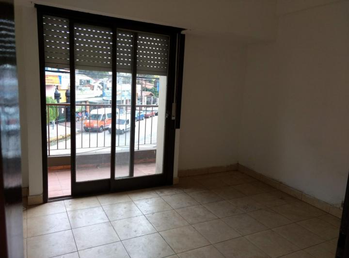 DEPARTAMENTO EN PLANTA ALTA DE 2 AMBIENTES. (SIN GAS) 2