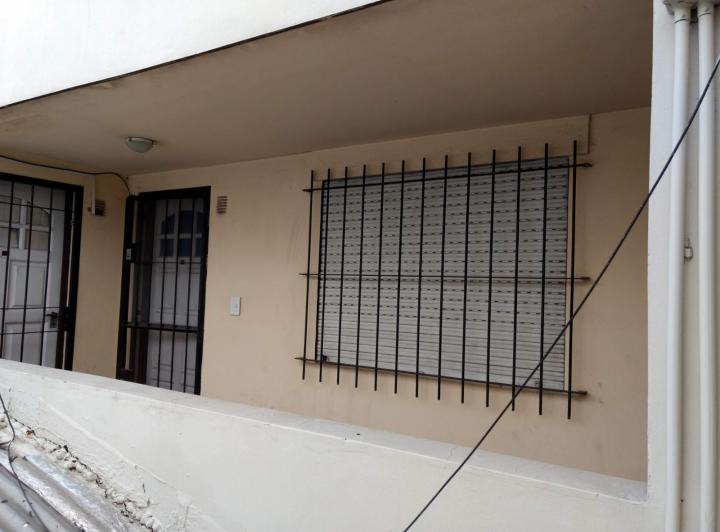 DEPARTAMENTO EN PLANTA ALTA DE 2 AMBIENTES. (SIN GAS) 1