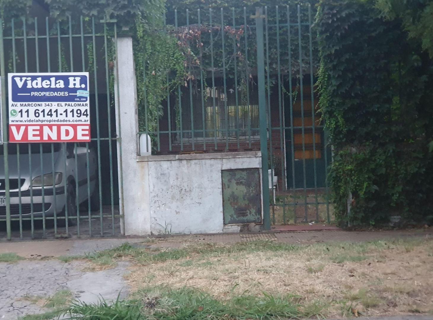 Foto de CASA LOTE PPIO. 4 AMB CON GARAJE Y PATIO, imagen 2