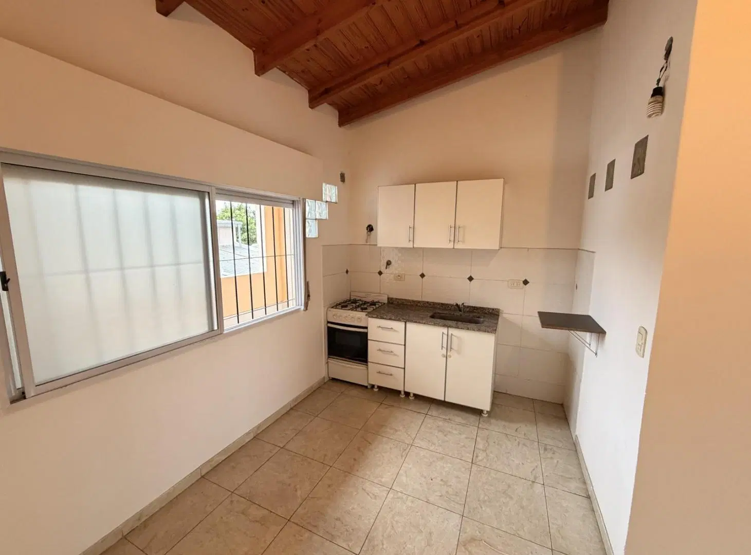 Departamento en Caseros 3