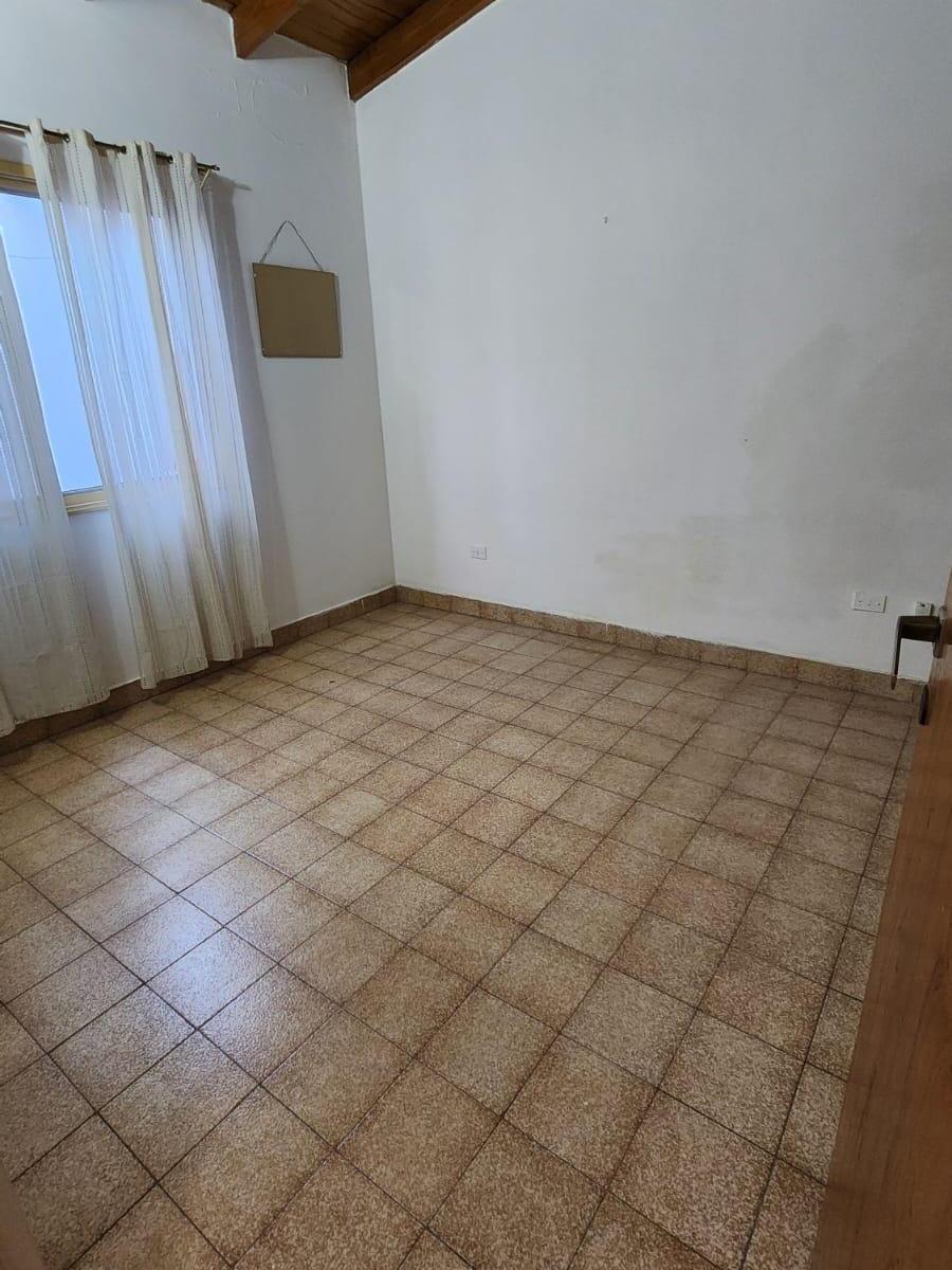 Departamento 2 Dorm. con Galpón. 2