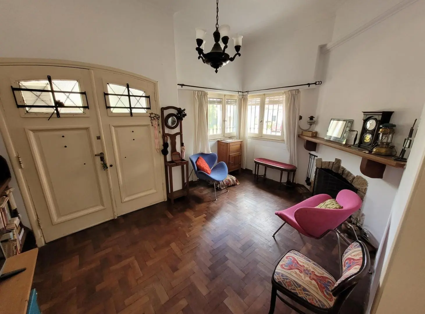 Buen chalet de una planta en La Lucila 2