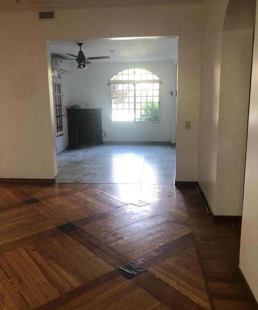 Foto de Muy Buena Casa en Alquiler en Olivos Residencial, imagen 2