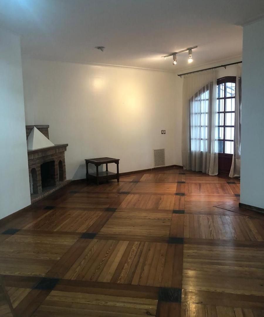 Foto de Muy Buena Casa en Alquiler en Olivos Residencial, imagen 1