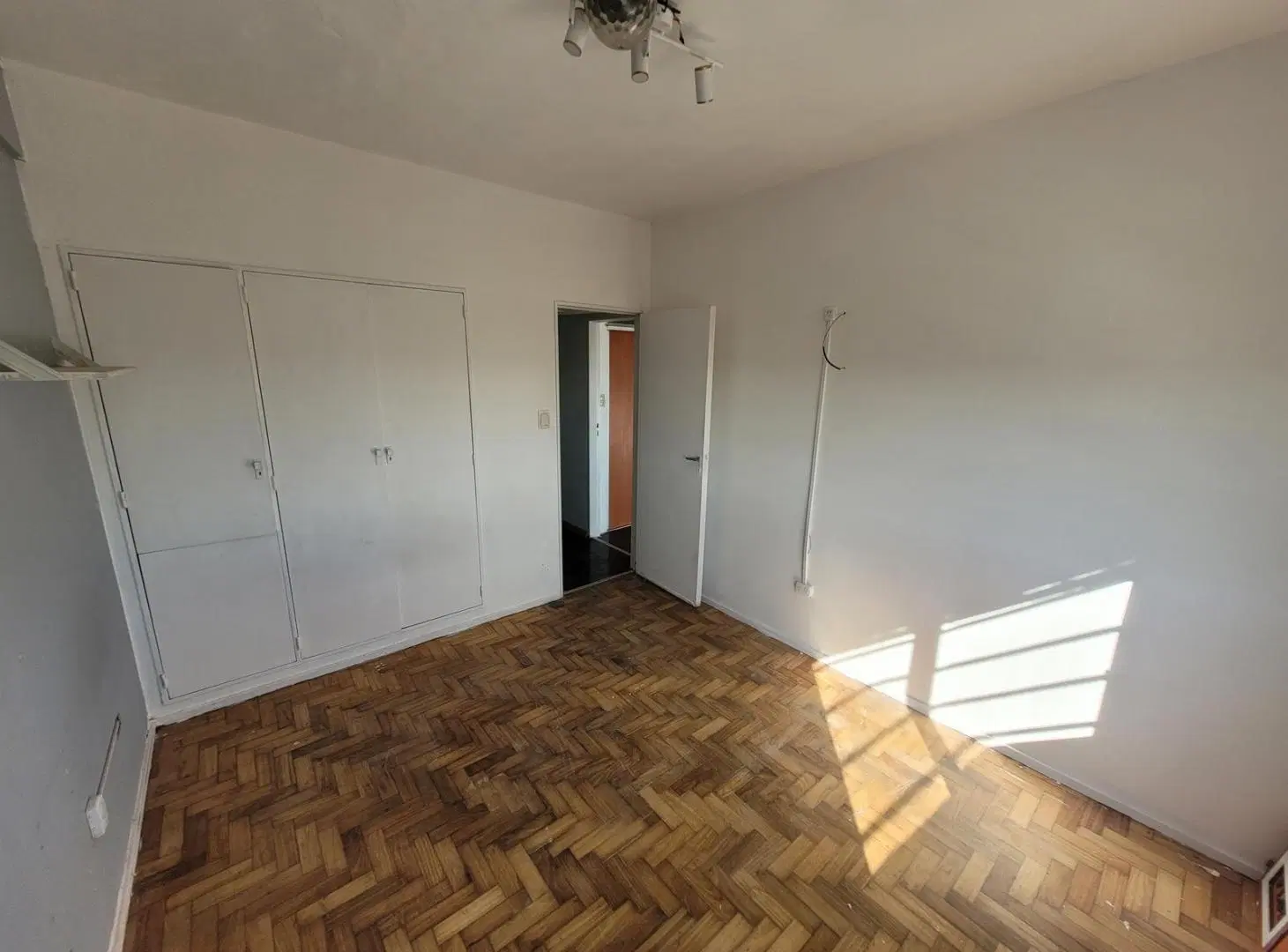 Departamento en Barrio Vicente López 1