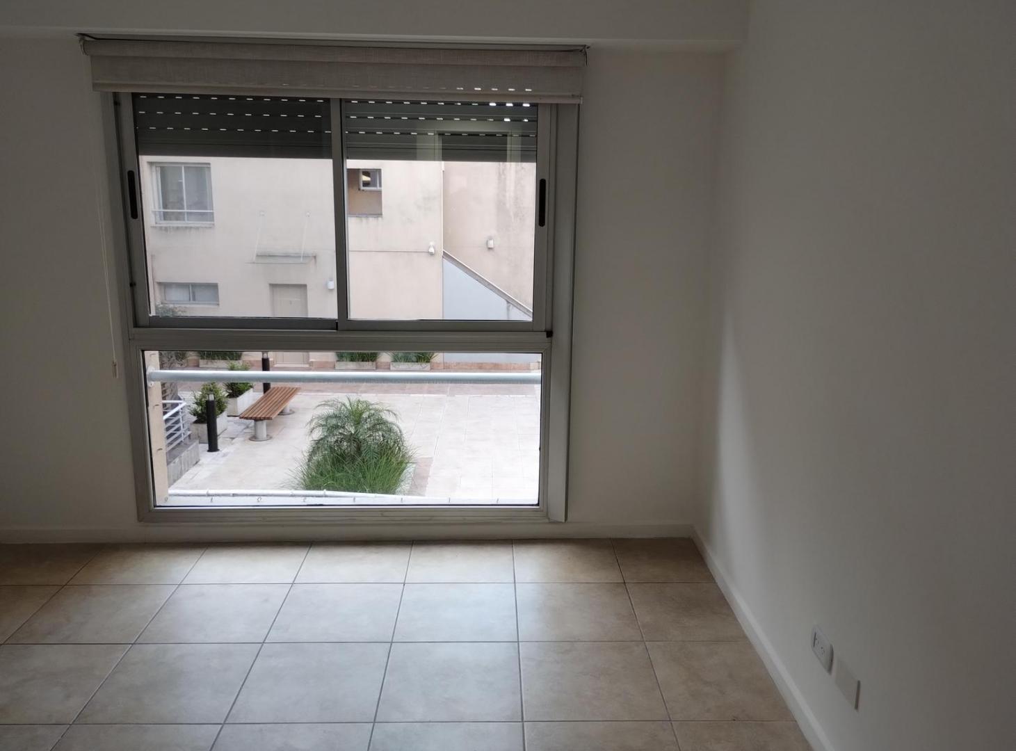 Foto de Departamento en Alquiler en Jardines de San Isidro 3, imagen 3
