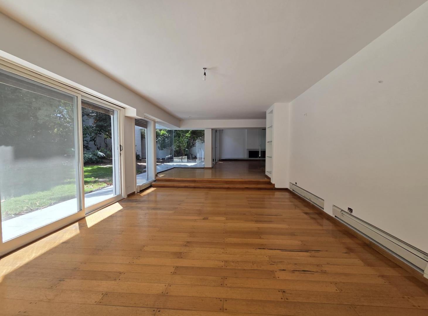 Foto de Excelente Casa Moderna en Exclusivo Sector de Vicente Lopez, imagen 2