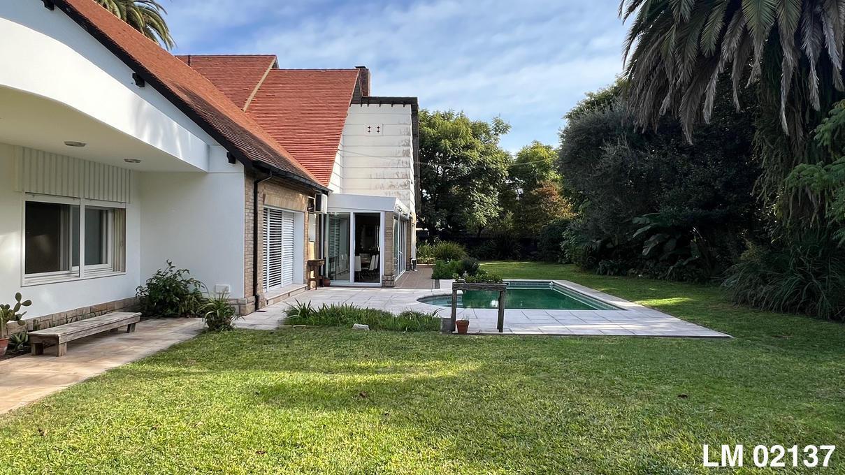 Foto de Muy Buena Casa en Zona Residencial de Martinez, imagen 1