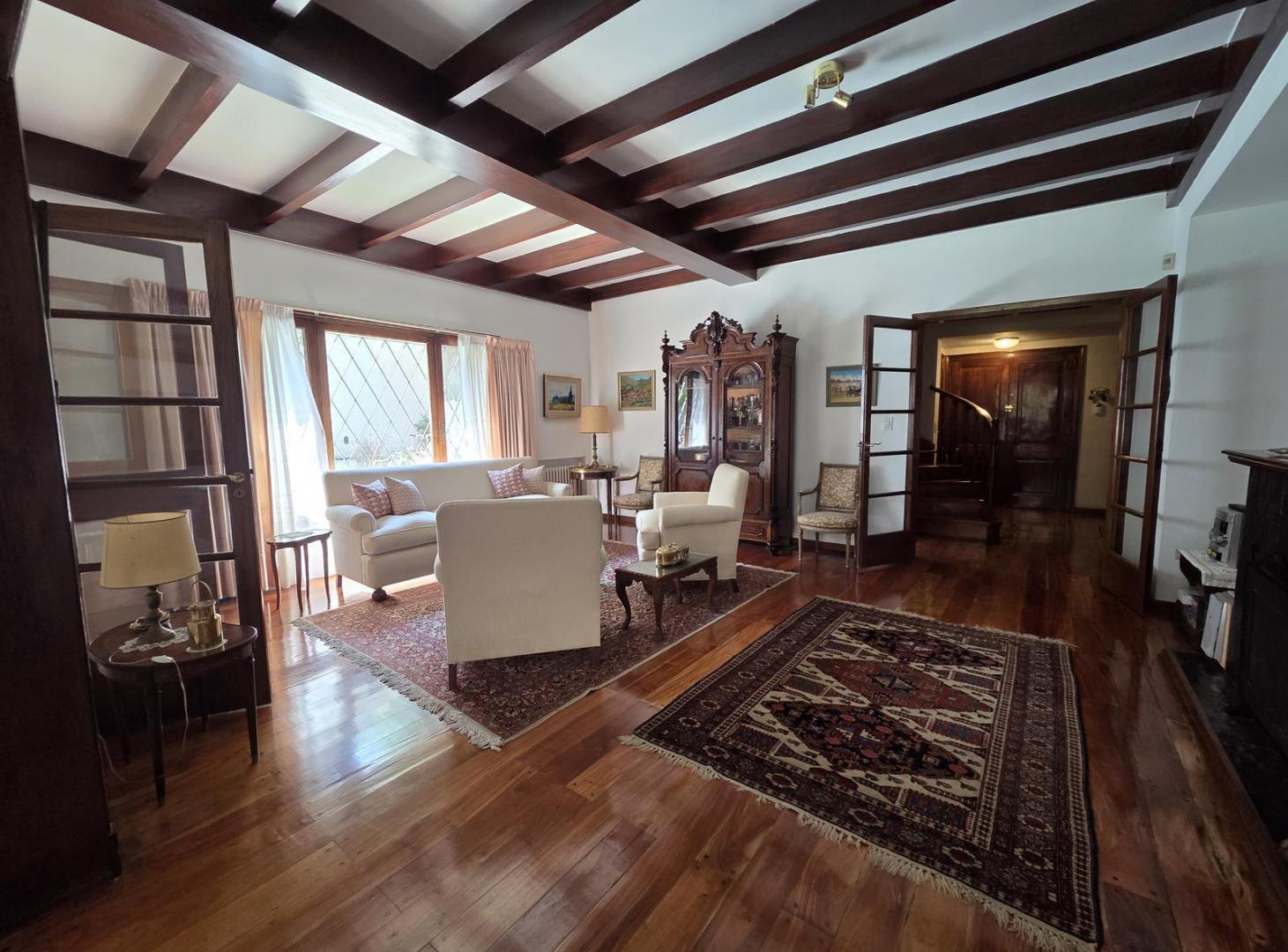 Foto de Importante Chalet en Venta en La Lucila, imagen 5