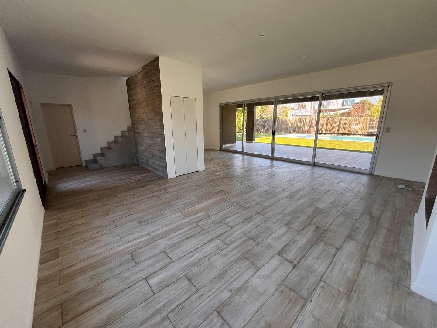 Foto de Casa Moderna en Venta en Barrio Barbarita, imagen 1