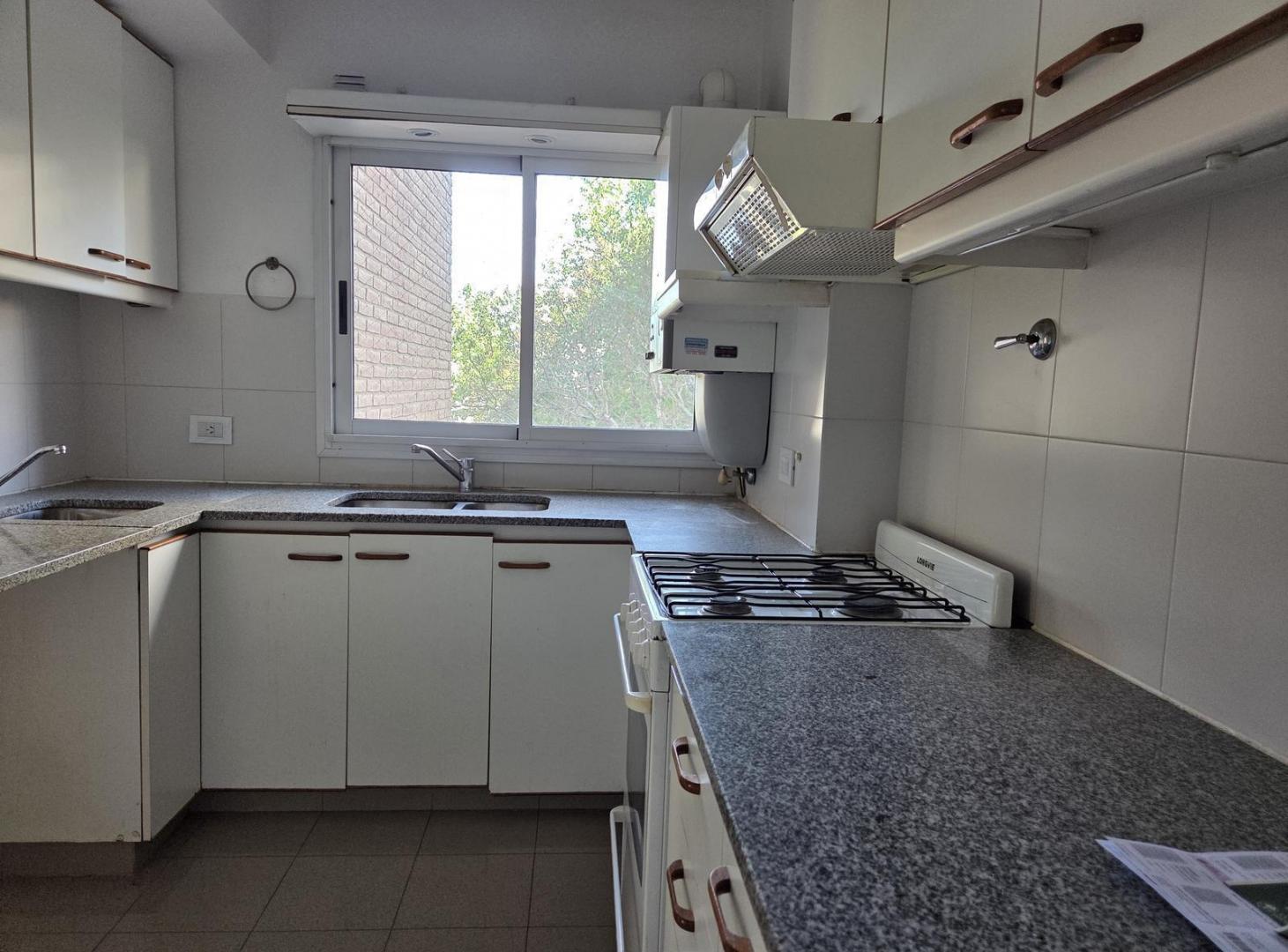 Foto de Departamento de 4 Ambientes en Alquiler en Martinez, imagen 4