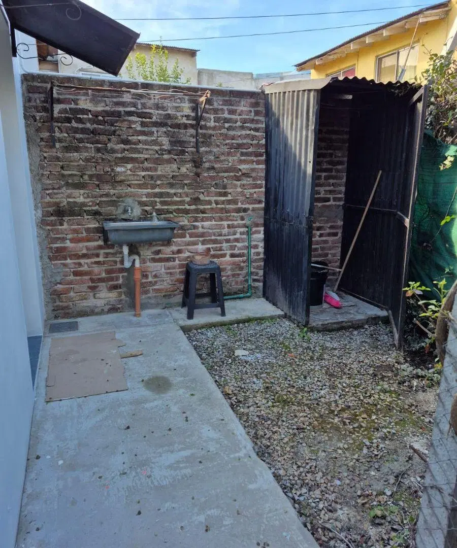 [ALQUILER] Monoambiente (P.B), en la localidad de General Pacheco (B° "Las Tunas"). 5