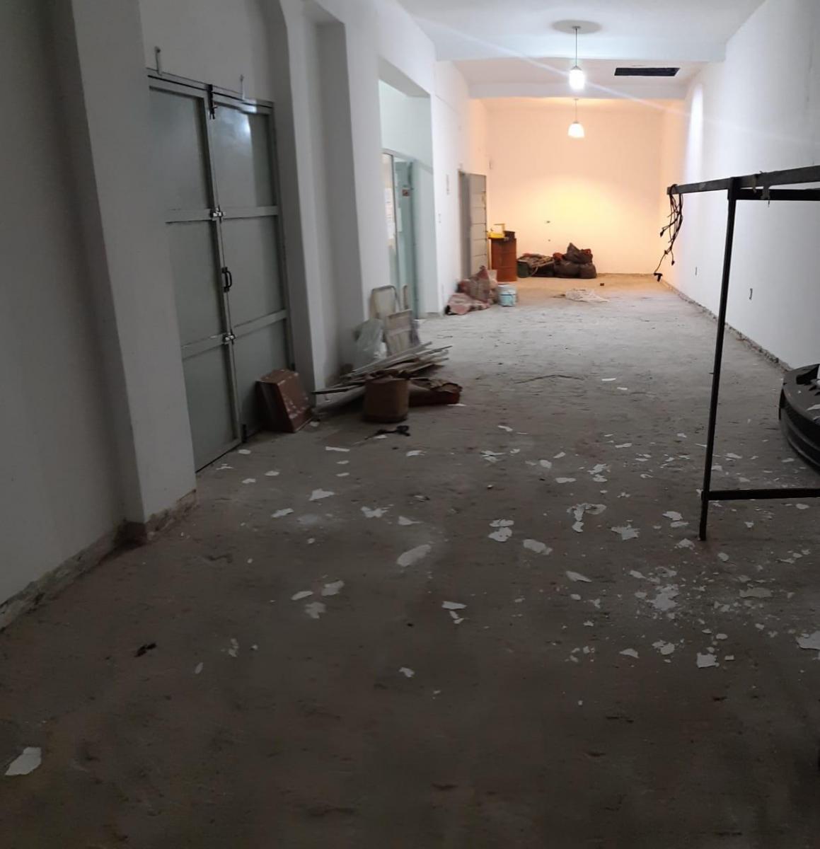 Local 120 m en Planta Baja + 80 m de Oficina o Vivienda en 1°piso 2