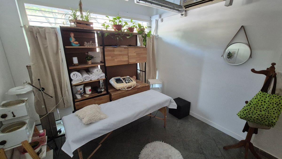 EXCELENTE LOCAL EN ESQUINA 61m2