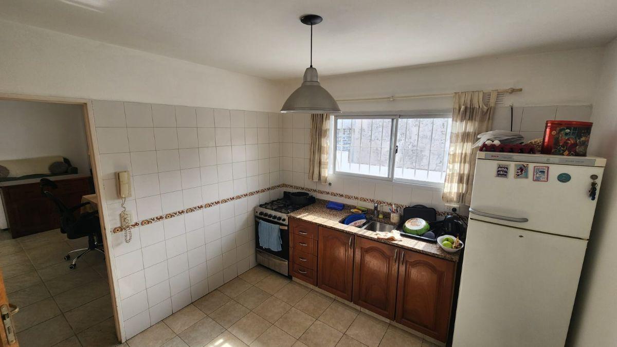 Foto de MUY LINDO PH 1ER PISO AL FRENTE, imagen 5