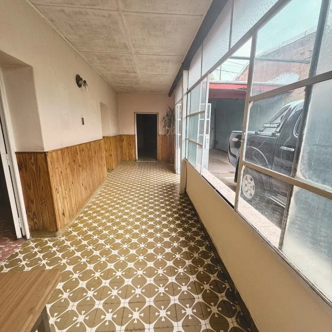 CASA EN VENTA - LAS HERAS 8