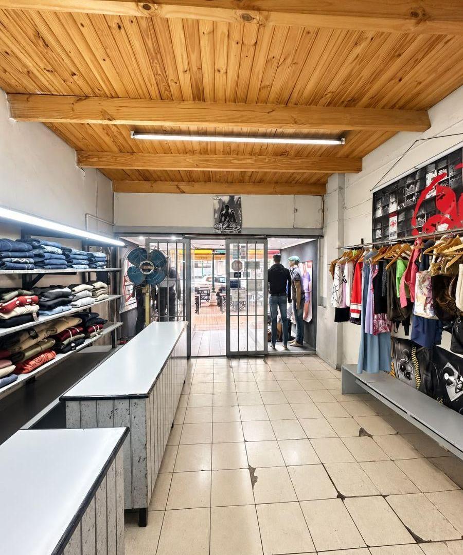 Foto de LOCAL COMERCIAL EN ALQUILER – CALLE LAS HERAS, CIUDAD DE MENDOZA, imagen 1
