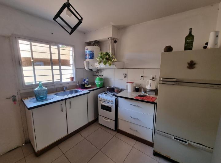 Departamento en Luzuriaga 4
