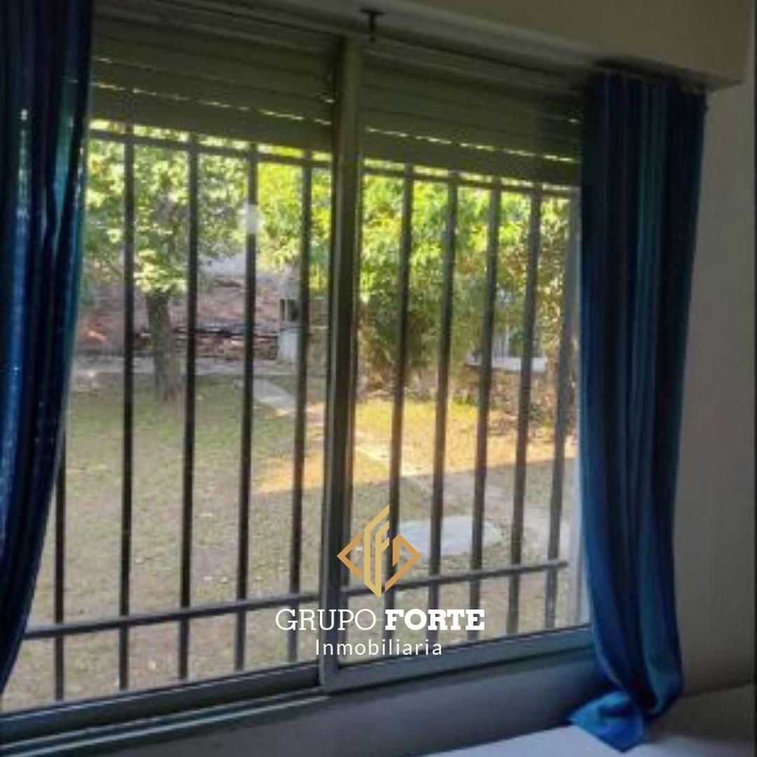 Chalet en Venta en Sol y Rio, Entrono Tranquilo. 2