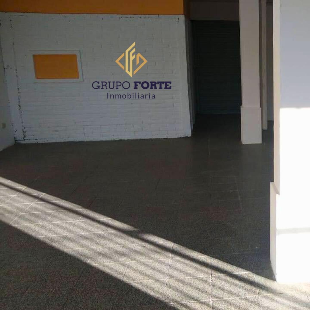 Casa en Venta Sobre La Ruta E - 53 + Local Comercial 3