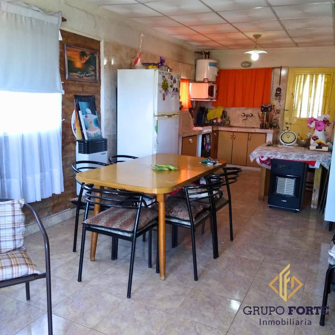 Casa en Venta Sobre La Ruta E - 53 + Local Comercial 1