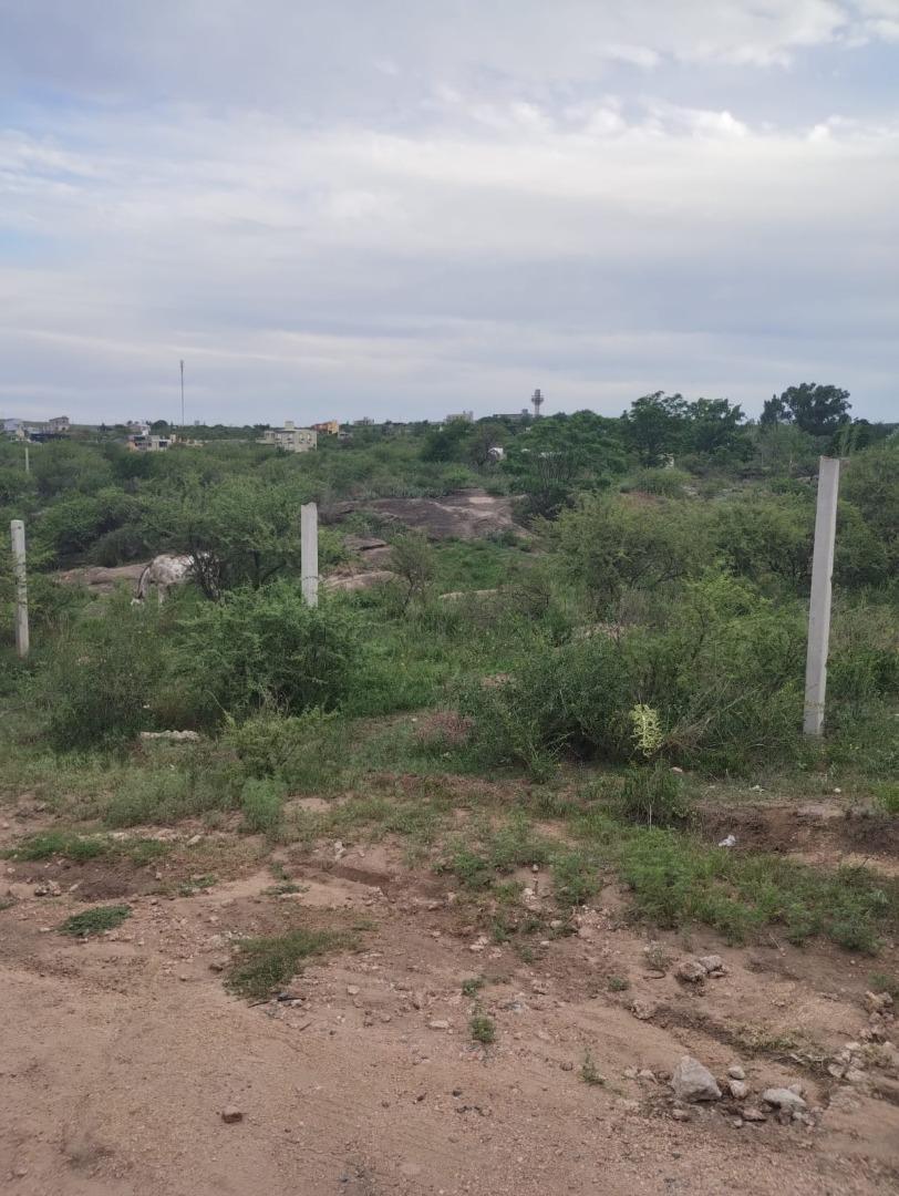 Terreno con Escritura en Venta en Villa Parque Siquiman, Cba 2