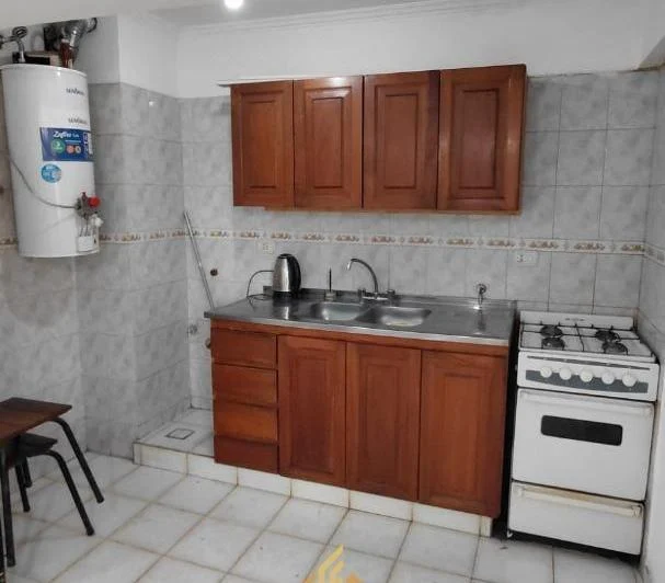 Alquilo departamento 1 dormitorio Alberdi 3