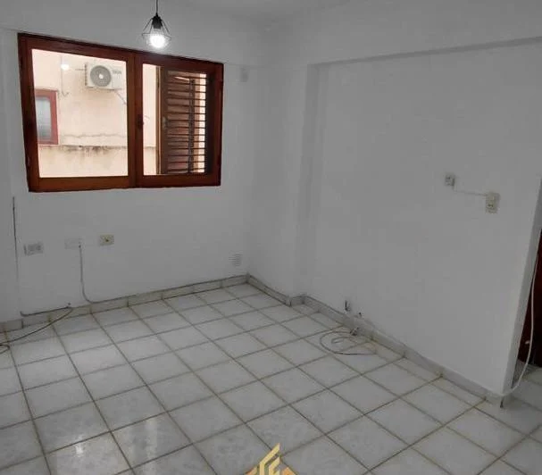 Alquilo departamento 1 dormitorio Alberdi 5