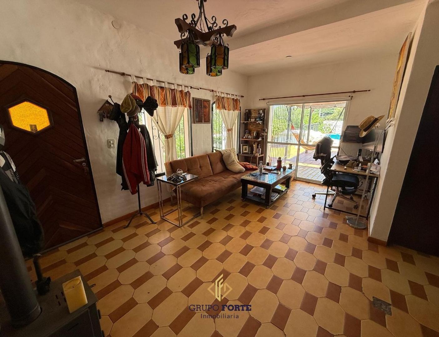 CASA EN VENTA EN VILLA DEL LAGO, A METROS DE RUTA 38