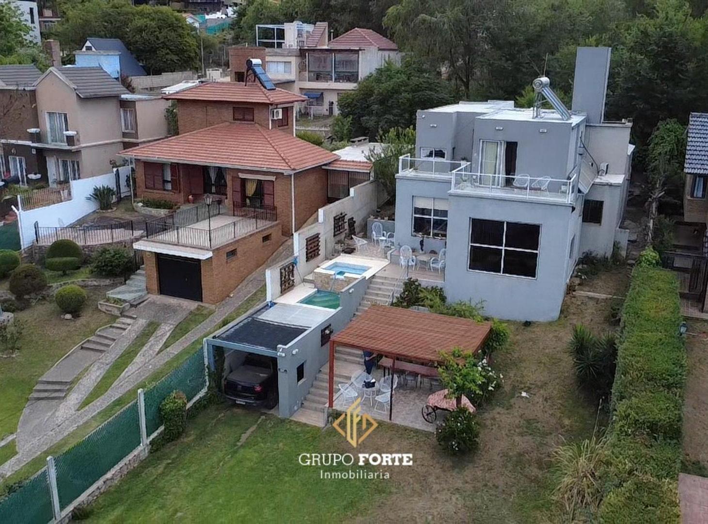 CASA CON VISTA A LAS SIERRAS EN CARLOS PAZ FRENTE AL RIO