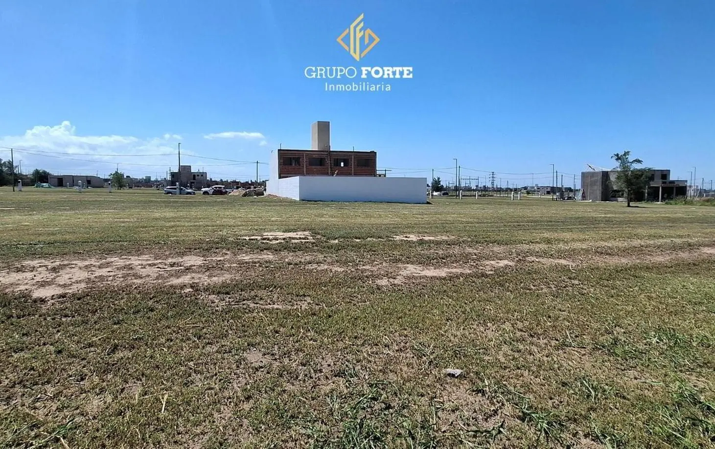 OPORTUNIDAD LOTE APTO COMERCIO Y DUPLEX --DOCTA-- 3