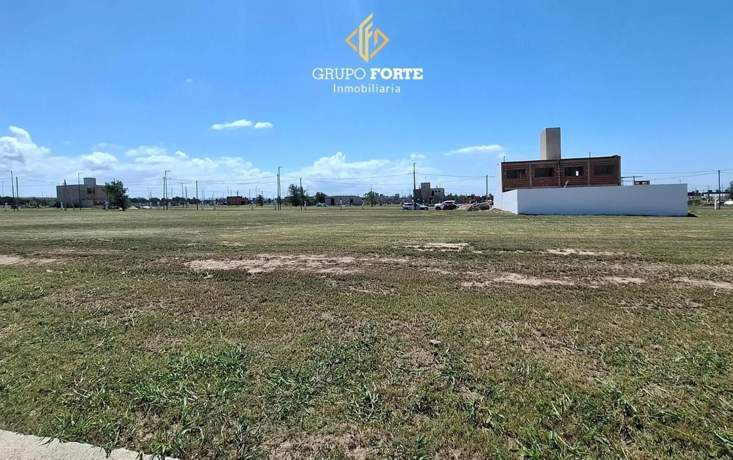 OPORTUNIDAD LOTE APTO COMERCIO Y DUPLEX --DOCTA-- 2