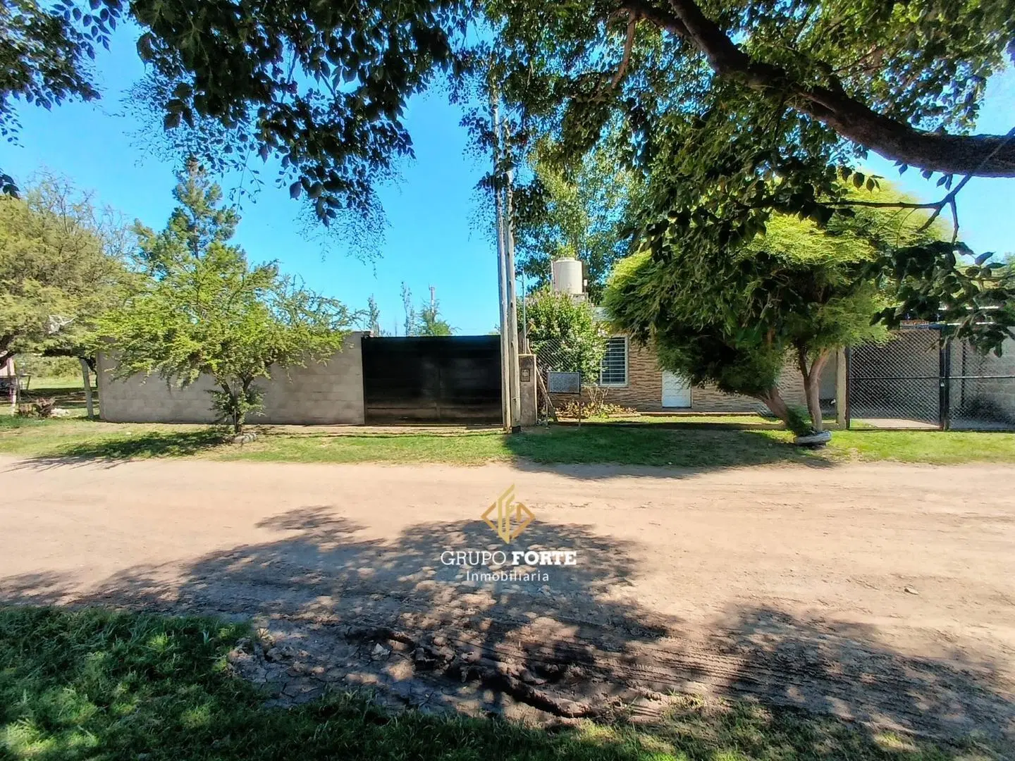 Oportunidad Casa en venta + Terreno en Villa del Prado!! 2