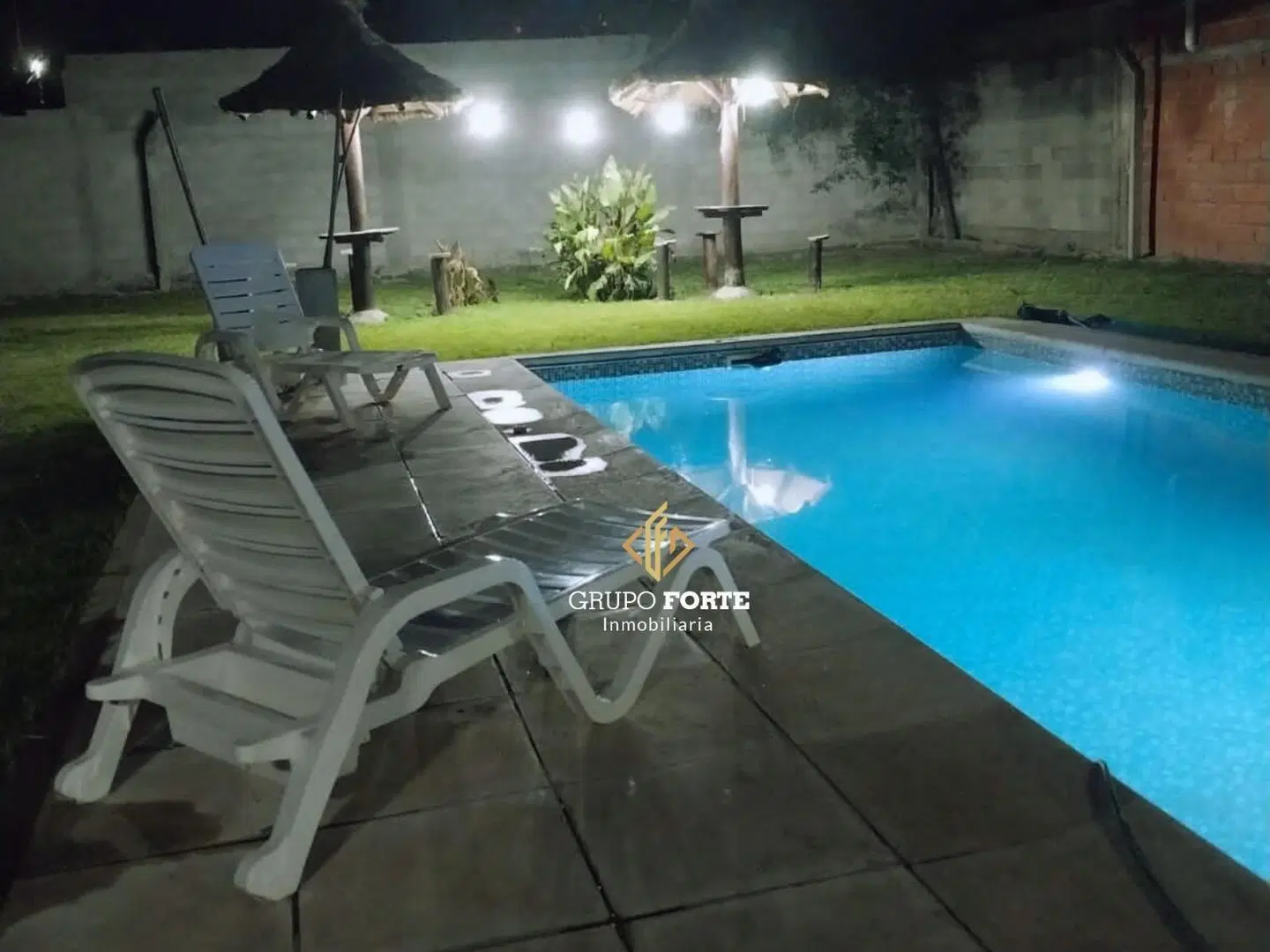 Oportunidad Casa en venta + Terreno en Villa del Prado!! 4