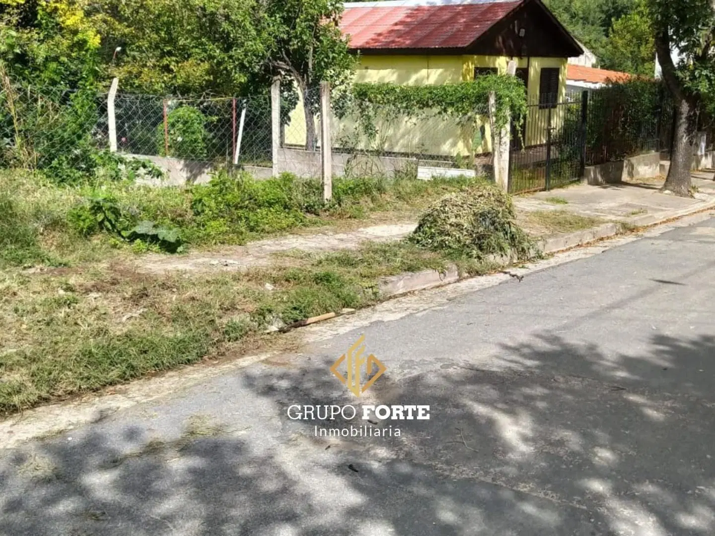 Oportunidad Lote en venta en a metros de Río San Antonio!! 3