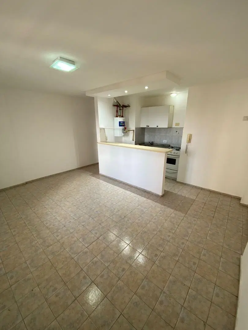 DEPARTAMENTO EN ALBERDI EN ALQUILER 3