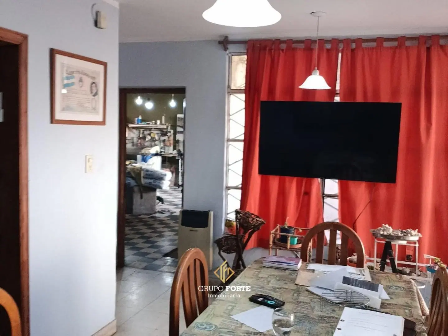 Amplia Casa en Barrio Alto Alberdi 5