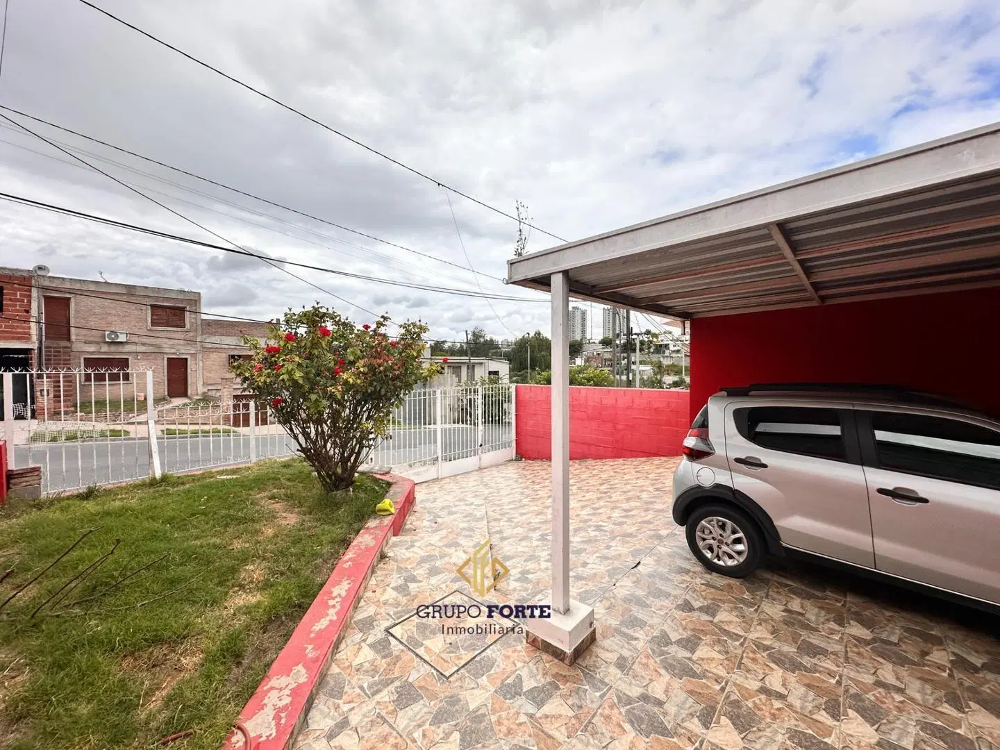 Casa en VENTA - 3 dormitorios en San Ignacio 2