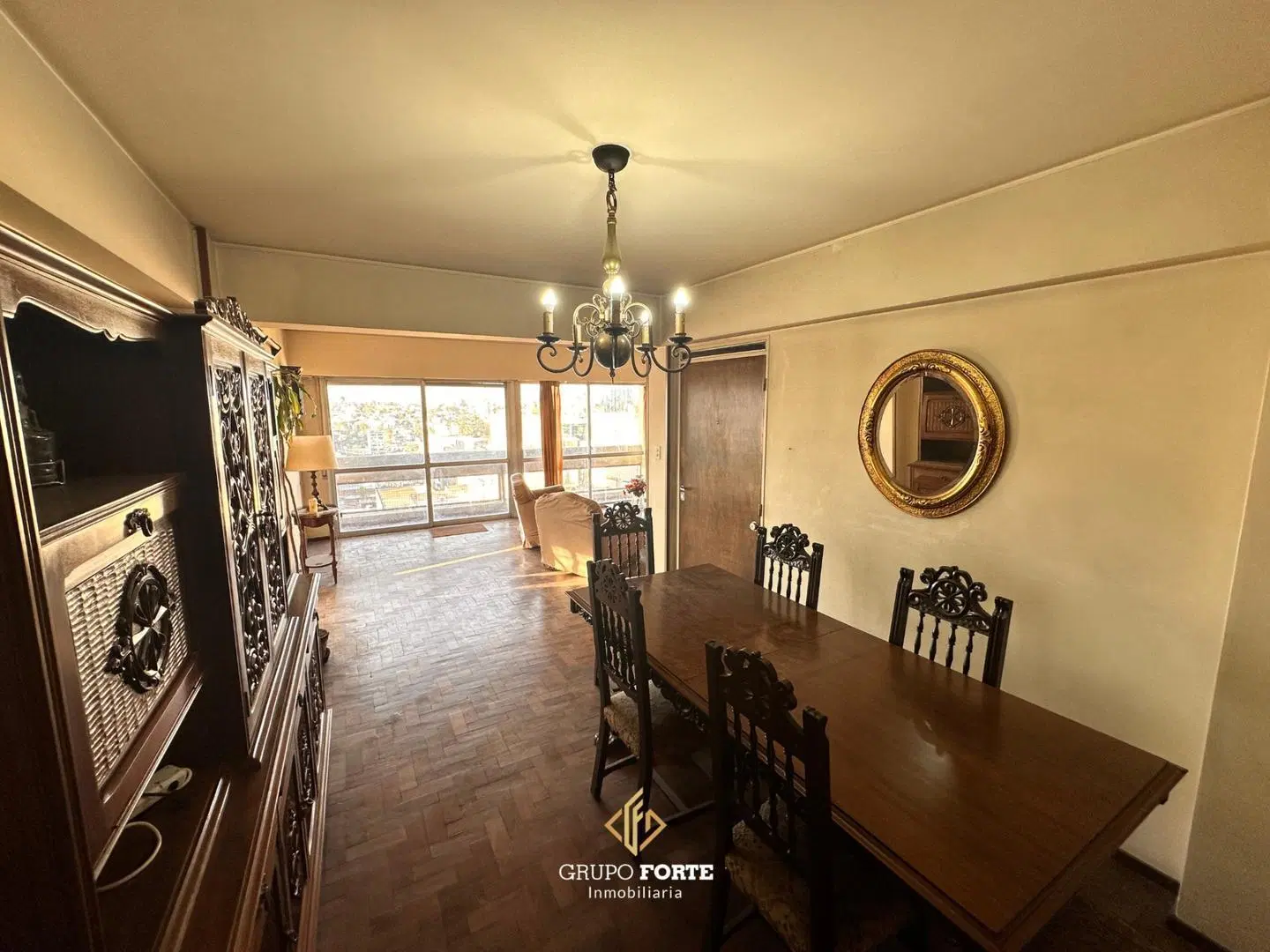 VENTA DE DEPARTAMENTO 3 DORMITORIOS CON COCHERA B° ALBERDI 4